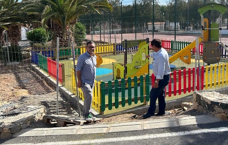 El Ayuntamiento de Pájara culmina las obras del nuevo parque infantil de Ajuy