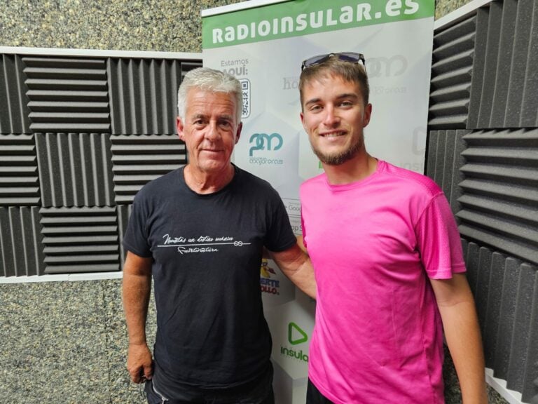 Edu, técnico del Juvenil del Peña La Amistad, en Deportes Fuerteventura