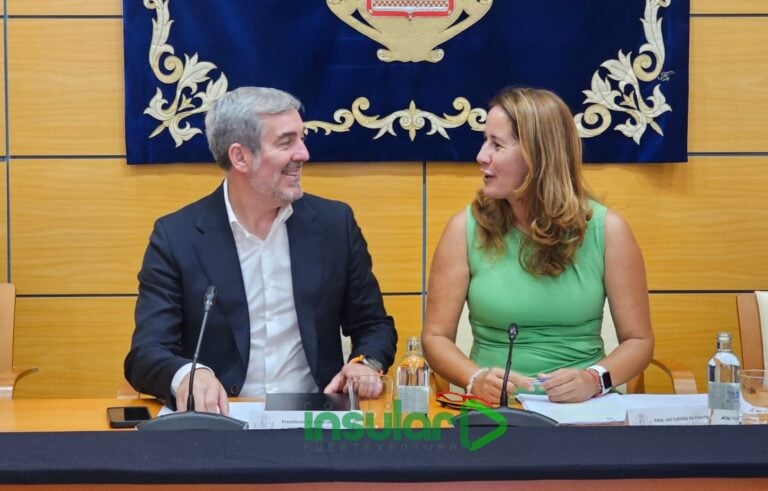 Clavijo traslada el “pleno compromiso” del Gobierno para afrontar la emergencia hídrica en Fuerteventura