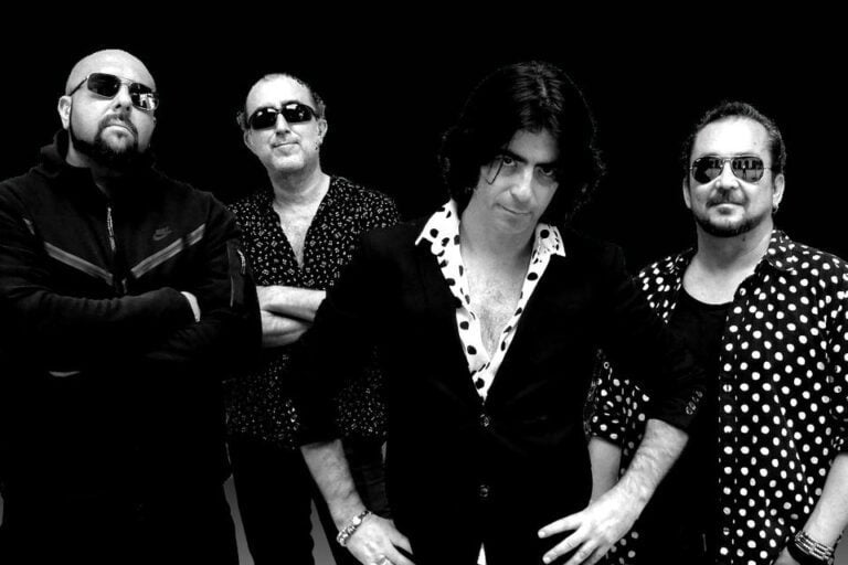 Mejor con Copas y Los Lola, este viernes en los Hornos de Cal de El Charco