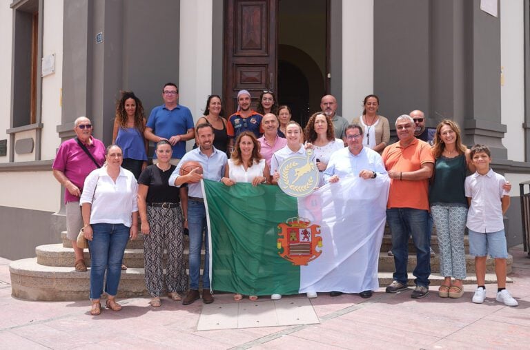 Cabildo y Ayuntamiento de Puerto reciben a la subcampeona mundial de baloncesto Carla Brito