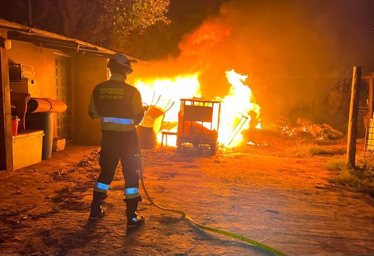 El fuego en Tenerife arrasa 10.000 hectáreas y puede estabilizarse en su punto de origen
