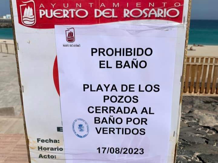 Prohibido el baño en la playa de Los Pozos
