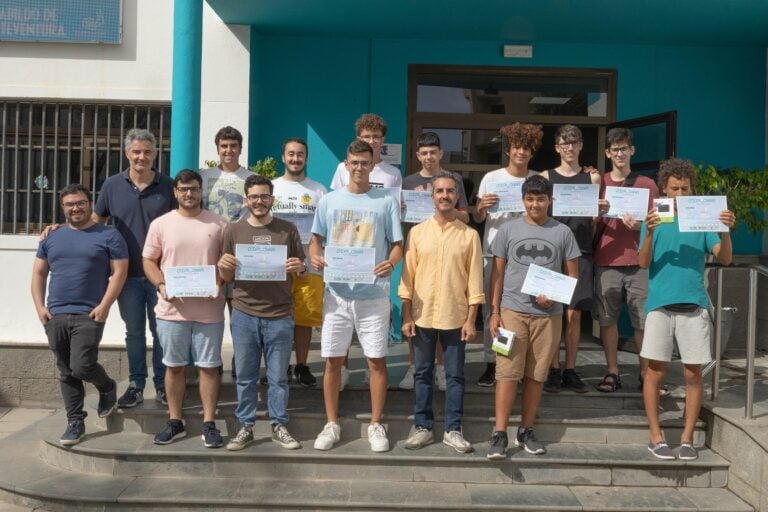 Quince jóvenes aprenden a diseñar videojuegos gracias al Cabildo