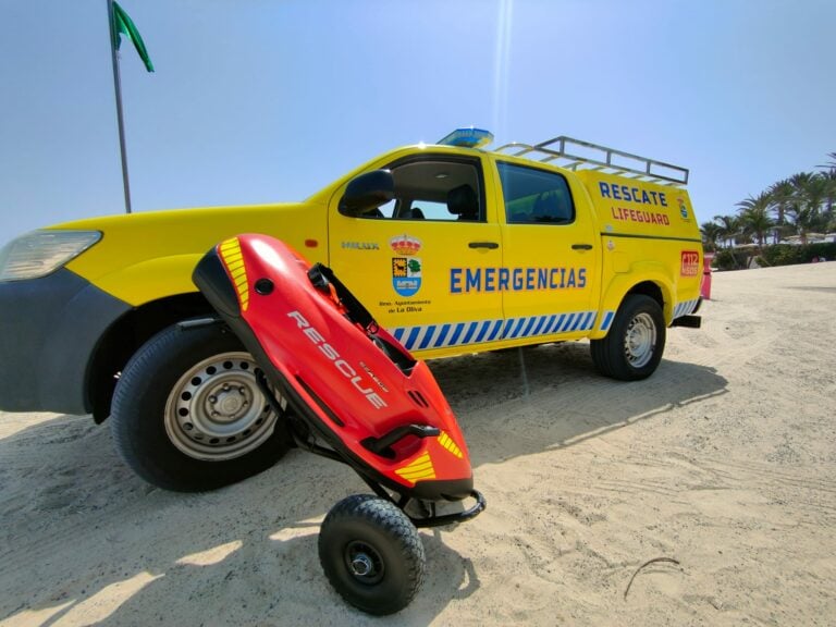 La Oliva refuerza su compromiso con la seguridad en las playas