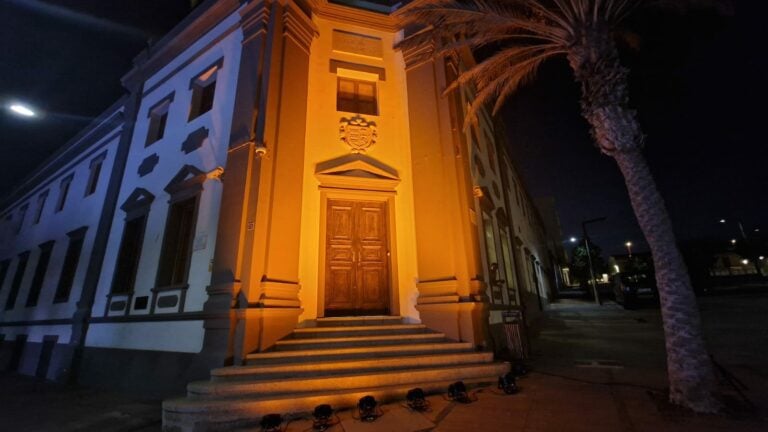 Fuerteventura se suma al Día Mundial de la Salud Mental con el manifiesto de ASOMASAMEN