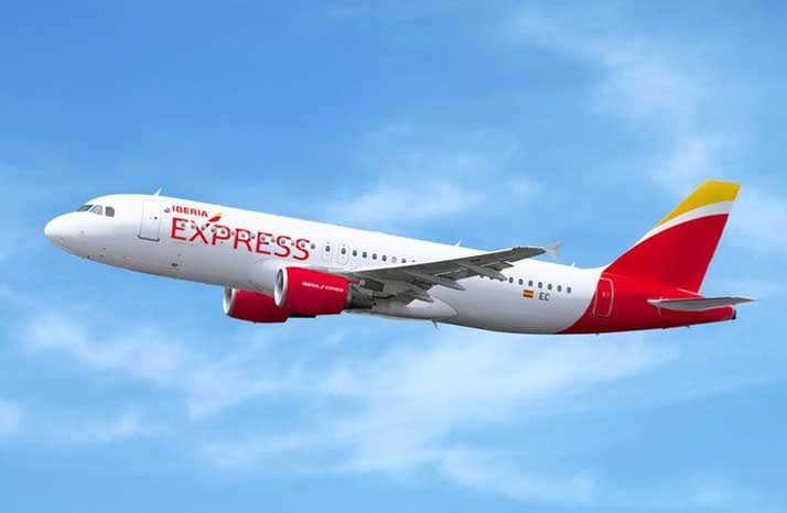 Iberia Express aumenta en más de 26.000 asientos su capacidad para Semana Santa en conexión con Canarias