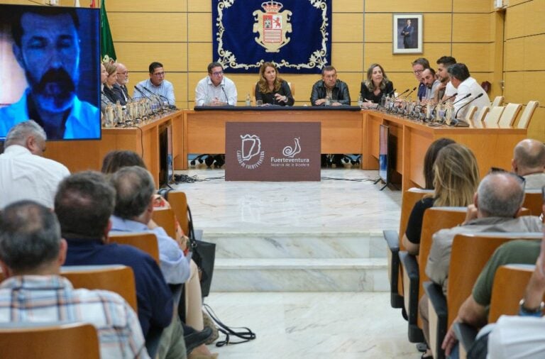 Una línea marítima con Tarfaya que cumpla con las medidas sanitarias y garanticen la protección de todos los sectores