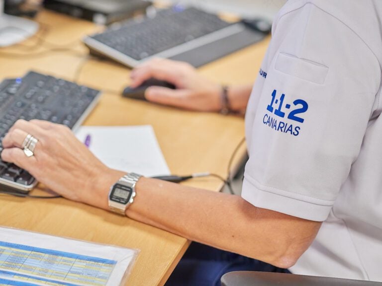 Un menor herido tras explotar un compresor para rellenar equipos de submarinismo