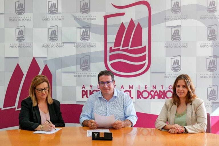 Puerto del Rosario firma un convenio para dinamizar el comercio local