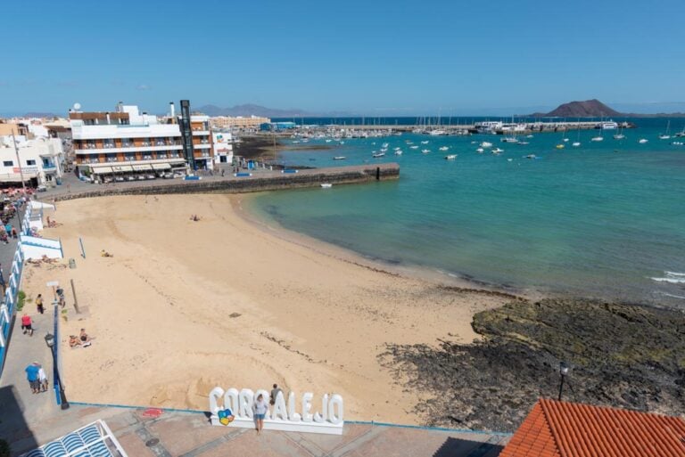 Hombre en estado crítico tras ser recuperado de una parada cardiorrespiratoria en Corralejo