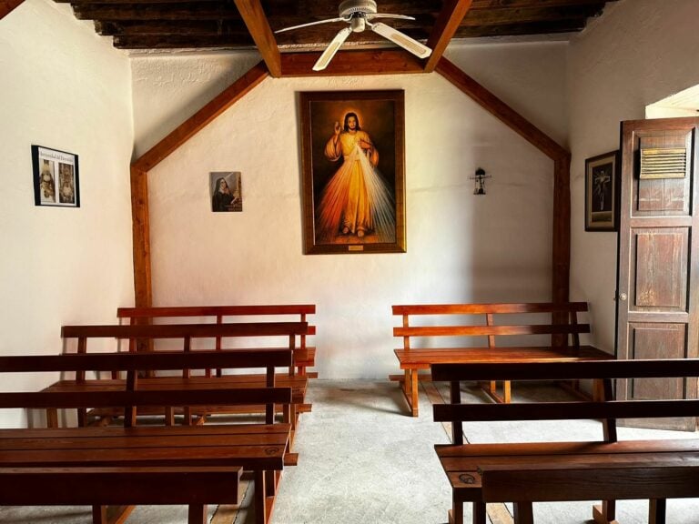 Finalizan las obras de la carretera de Cofete y del entorno del cementerio