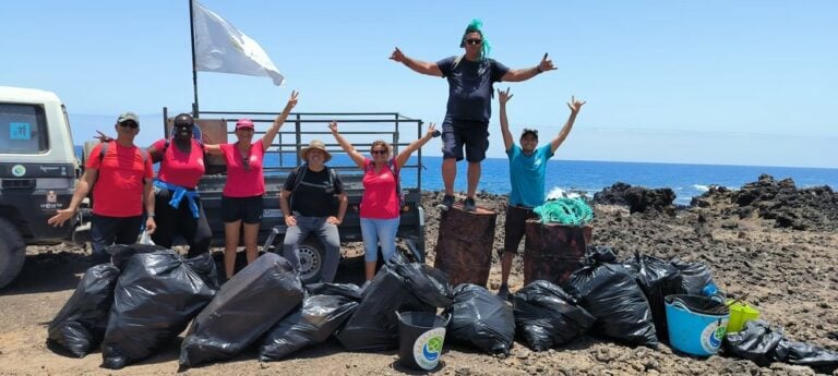 Limpiaventura: “Los turistas son una parte importante de los voluntarios que limpiamos las playas”