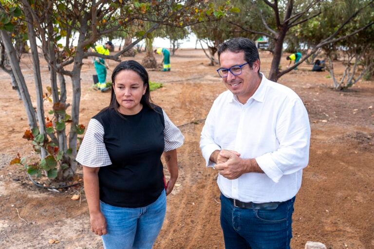 Puerto del Rosario pone en marcha campañas de choque para mejorar las zonas verdes del municipio