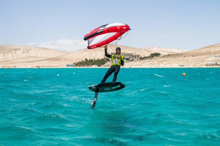 Fuerteventura abre su 36ª edición del Mundial de Windsurf con los mejores riders planetarios de Wingfoil en las modalidades de Surf-Freestyle y FreeFly-Slalom