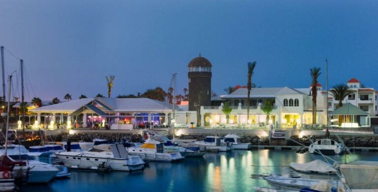 Tardeo Chill Out en el muelle deportivo Caleta de Fuste