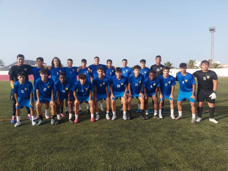 El CD La Oliva afronta su cuarta temporada en la División de Honor Juvenil