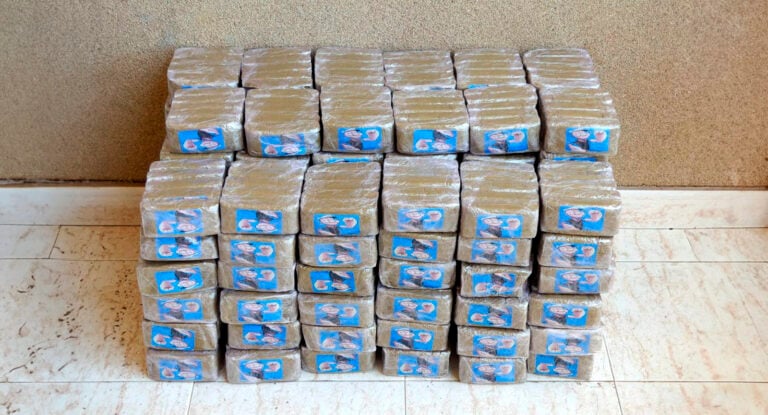 Fuerte golpe al tráfico de drogas en Puerto del Rosario: detenido con 59 kilos de hachís