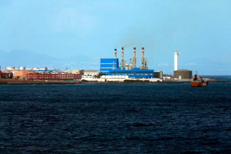 Nueva Canarias detecta una «sospechosa hibernación» en la decisión de cierre de la Central de El Charco