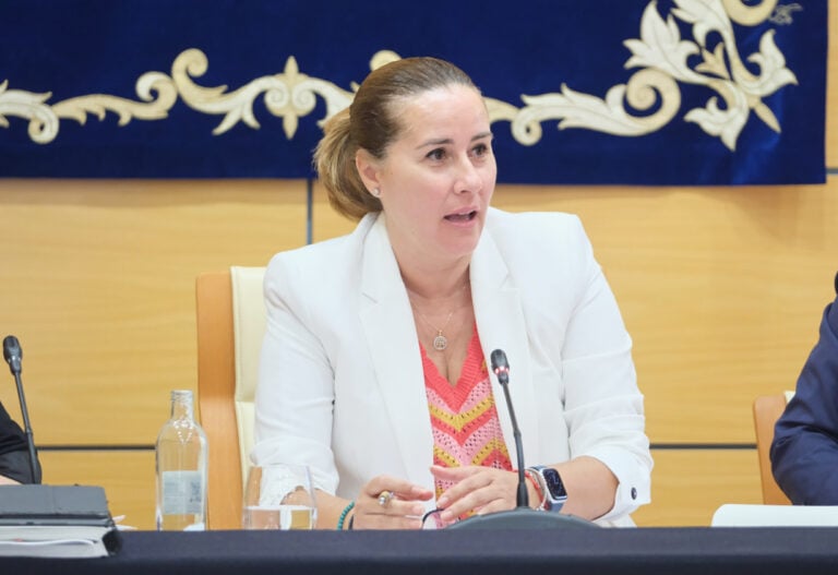 Lola García solicita información al Estado sobre sus intenciones en migración y exige un reparto más equitativo entre territorios