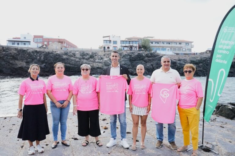 La ‘X Carrera y marcha por la esperanza frente al cáncer de mama’ vuelve al Muellito de El Cotillo