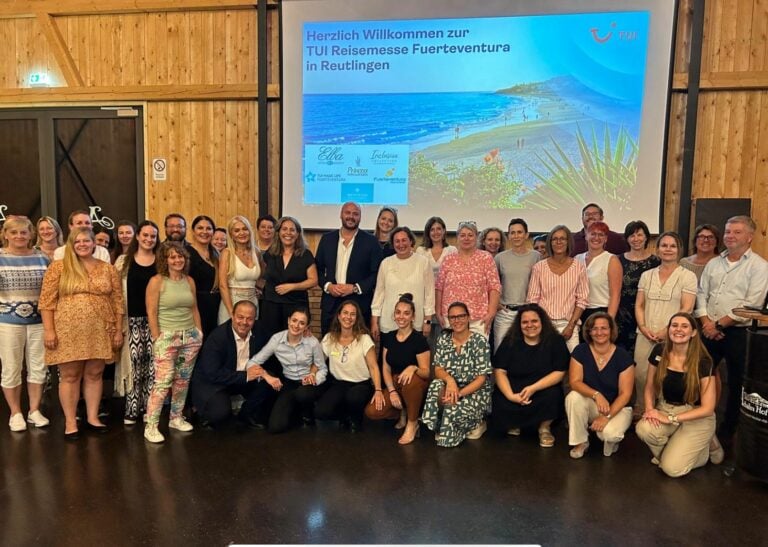 Fuerteventura atrae a turistas con mayor capacidad de gasto en destino y amplía conectividad aérea