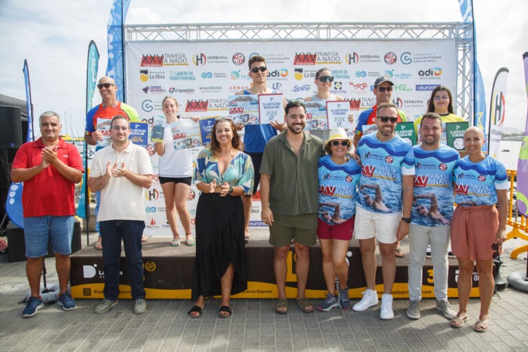 La Travesía a Nado Isla de Lobos – Fuerteventura triunfa con 25 años de brazadas y la participación internacional de más de 270 nadadores/as