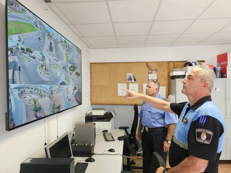 Puerto del Rosario instala cámaras de vigilancia para reforzar la seguridad vial y ciudadana