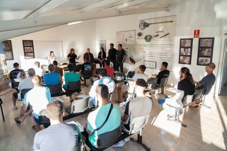Una veintena de personas se forman como patrón local de pesca gracias a GAC y Cabildo de Fuerteventura