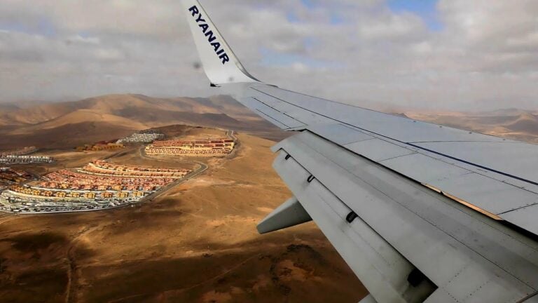 Ryanair: más viajeros, pero menos beneficios