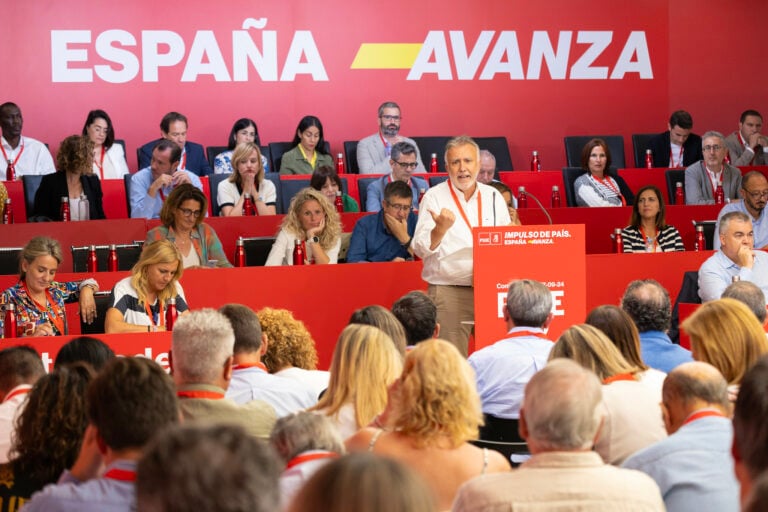 Torres encabeza la delegación del PSOE Canarias al 41º Congreso Federal de Sevilla