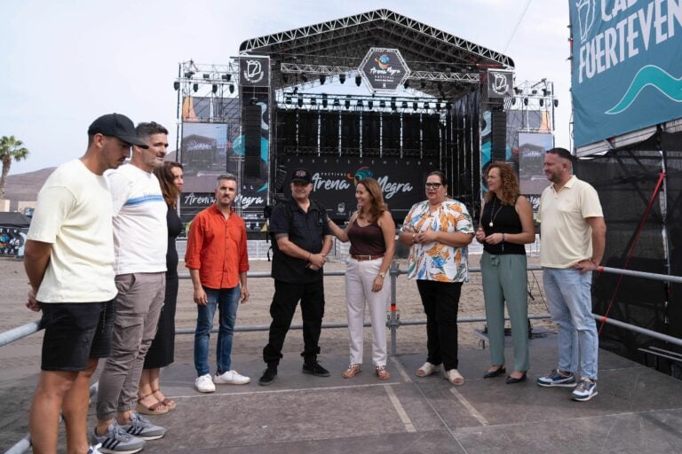 Gran Tarajal vibra con el Festival Arena Negra, con Gente de Zona y Manuel Carrasco a la cabeza