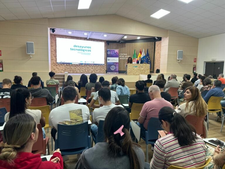 Los Desayunos Tecnológicos del Cabildo analizan las oportunidades del marketing digital en Fuerteventura