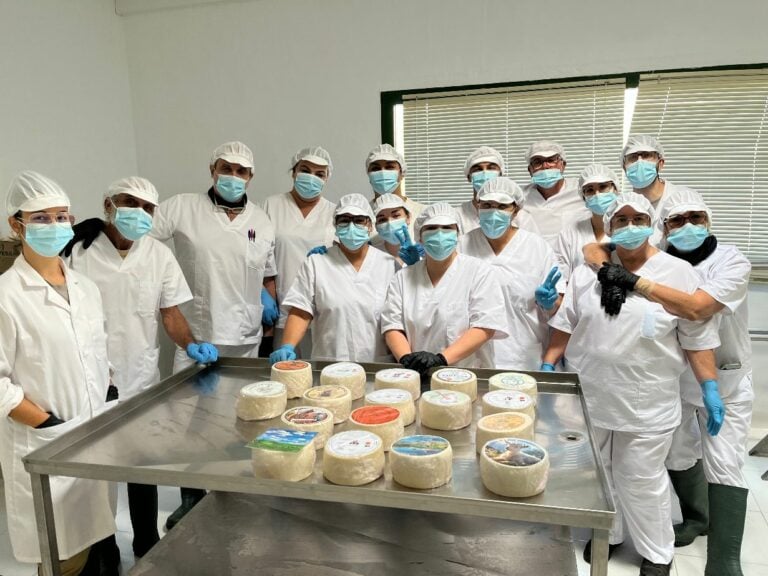 El PFAE impulsa el relevo generacional en la quesería de Fuerteventura