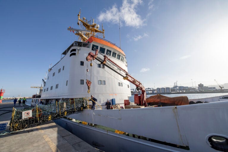 Arrancan los sondeos para los nuevos cables submarinos que unirán las islas orientales