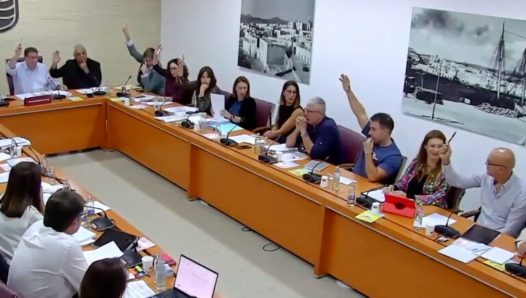 Javier Montserrat deja Fuerteventura Avanza y pasa a concejal no adscrito tras su voto a favor de los presupuestos 2025