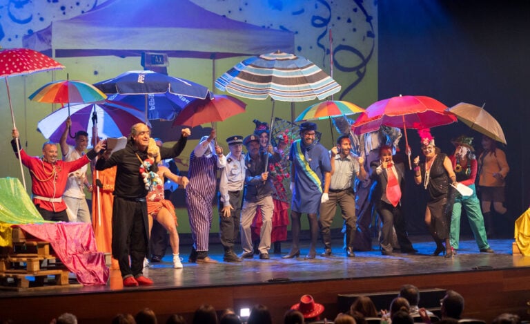 «Si la ven, es la mar»: El pregón del Carnaval de Puerto del Rosario despega entre sátira y humor muy majorero