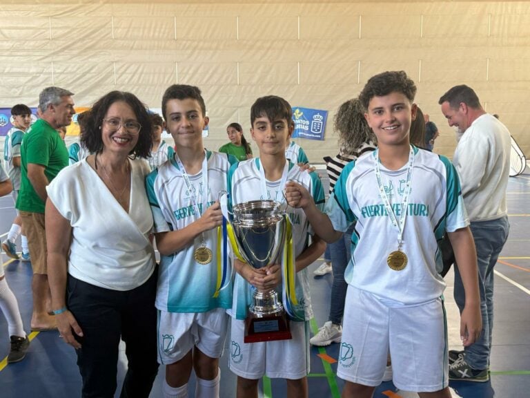 Fuerteventura brilla en el fútbol sala escolar: doble campeonato en el torneo autonómico