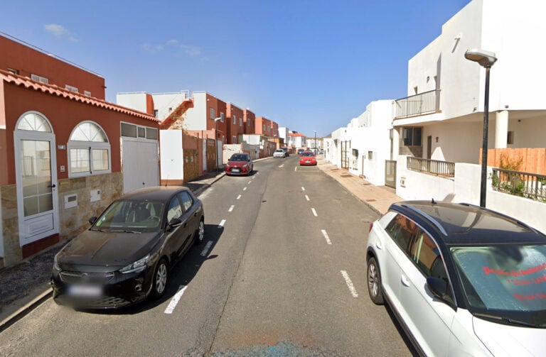 Asistida una mujer tras el incendio en una vivienda en Playa Blanca