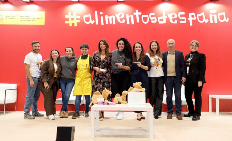 La leche de camella canaria se convierte en estrella del Salón Gourmets 2025