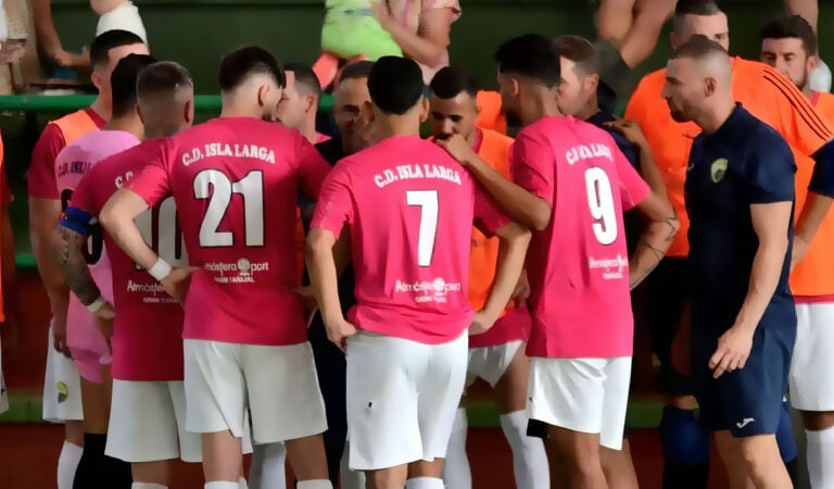 El C.D. Isla Larga desmiente a CONTIGO y confirma que negocia con el Ayuntamiento y el Cabildo