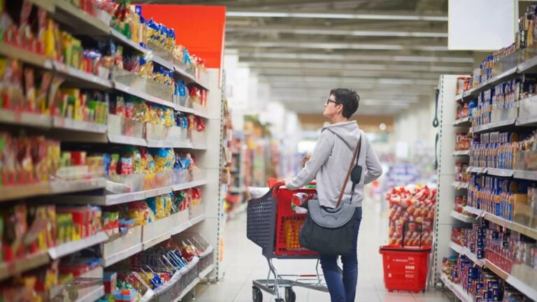 Canarias, a la cola en riqueza y a la cabeza en la desigualdad de su reparto