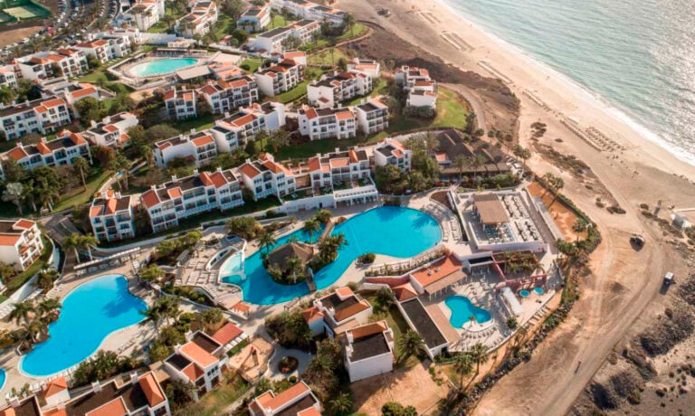 Las patronales turísticas canarias lanzan en Fuerteventura un sistema pionero de inteligencia turística