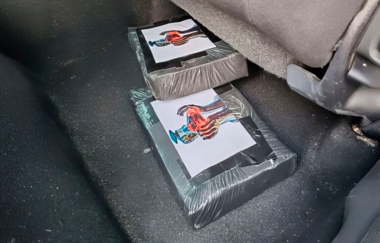 Detenido en Puerto del Rosario con dos kilos de cocaína ocultos bajo el asiento del copiloto