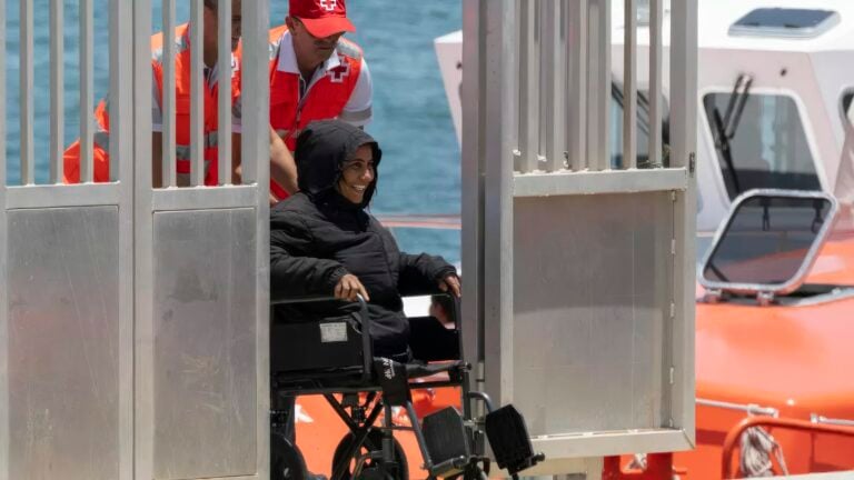 El viaje de Gilzan a Lanzarote: sin piernas desde niña pero pensando en ayudar a su madre