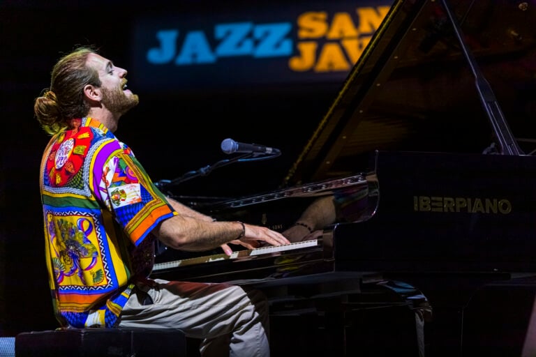 “Me siento un privilegiado de poder vivir de la música”: Andrés Barrios, pianista nominado al Latin Grammy, conversó en El Tardeo