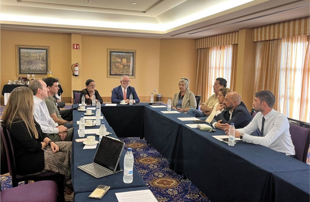 Empresarios y hoteleros de Castillo crean el Consejo de Turismo y Desarrollo Local para frenar el deterioro del destino