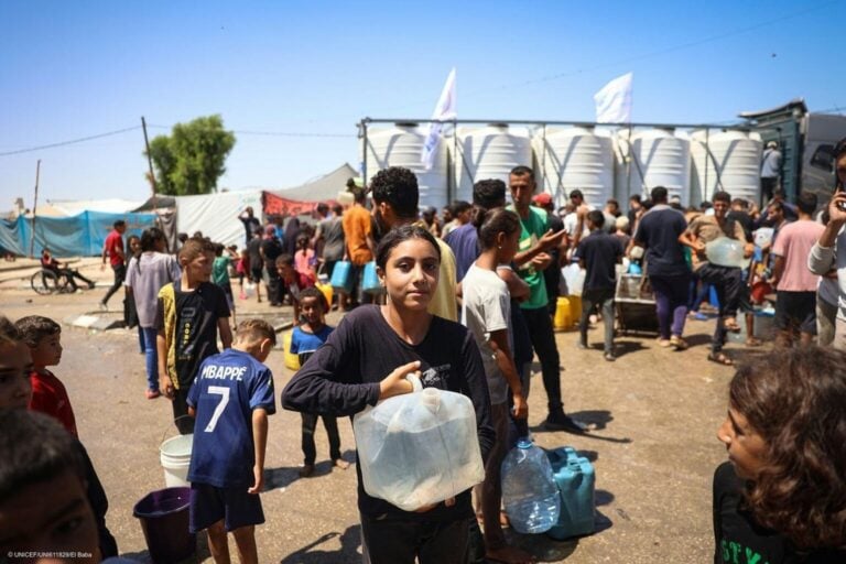 Canarias se ofrece para acoger a niños enfermos evacuados desde Gaza