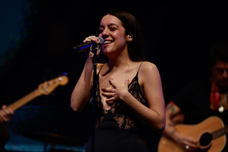 “Necesito parar para que esto siga teniendo sentido”: Valeria Castro anuncia su retirada temporal de los escenarios