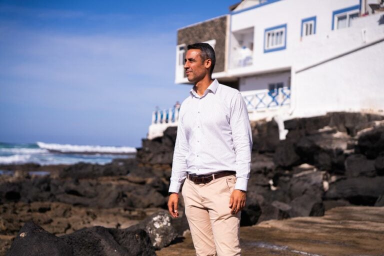 OPINIÓN: El Cotillo, la verdad y los bulos de patas cortas